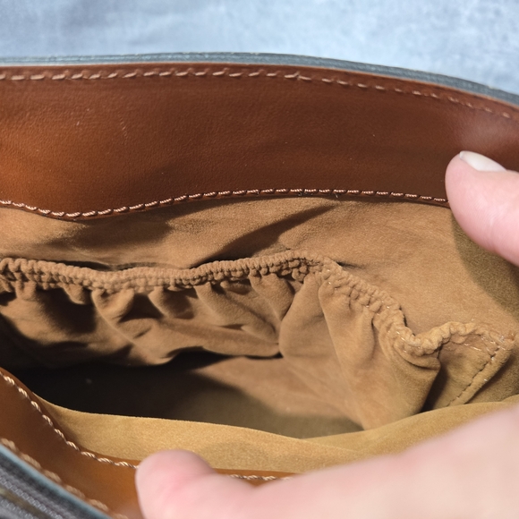 Patricia Nash Irving Leather Bucket Bag - Picture 8 of 8